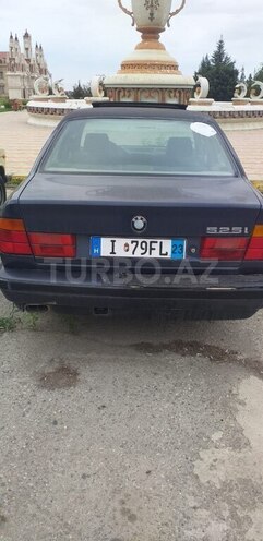 BMW 520 1991, 330,240 km - 2.0 l - Quba
