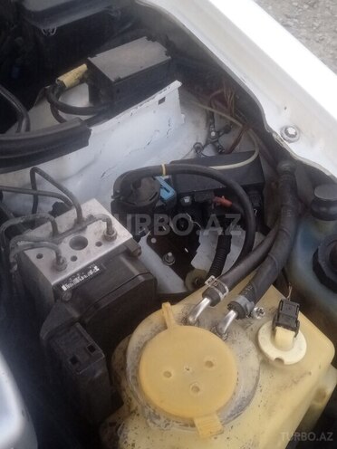 Mercedes E 220 2001, 743,425 km - 2.2 l - Biləsuvar