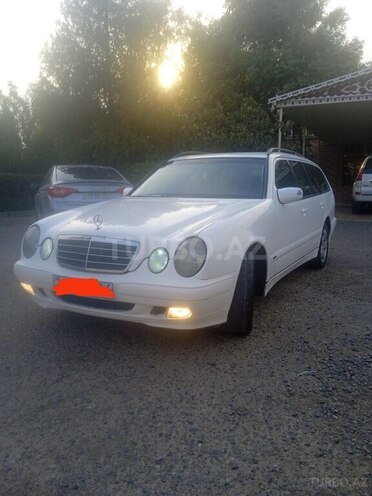 Mercedes E 220 2001, 743,425 km - 2.2 l - Biləsuvar