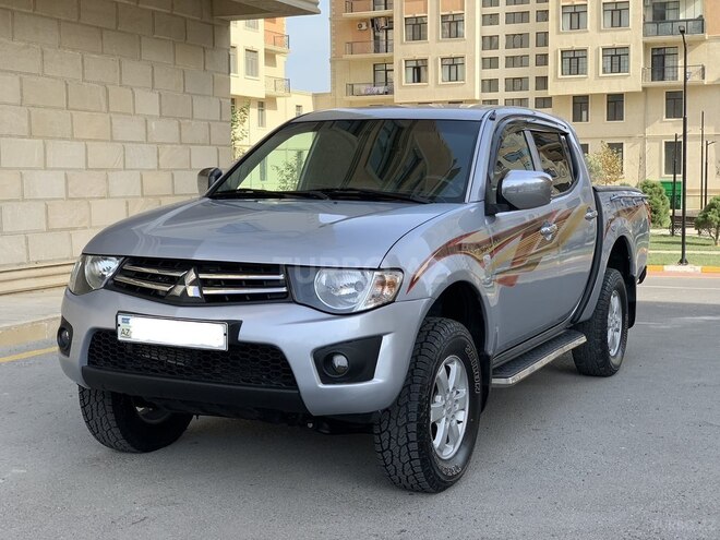 Mitsubishi L200 2012, 179,400 km - 2.5 l - Bakı
