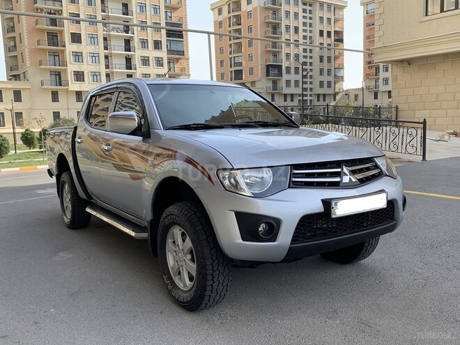 Mitsubishi L200 2012, 179,400 km - 2.5 l - Bakı
