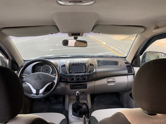 Mitsubishi L200 2012, 179,400 km - 2.5 l - Bakı