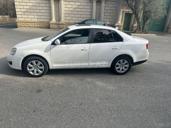Volkswagen Jetta 2009, 158,000 km - 1.6 л - Bakı