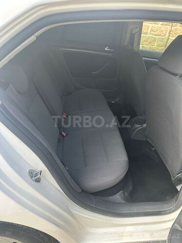 Volkswagen Jetta 2009, 158,000 km - 1.6 л - Bakı