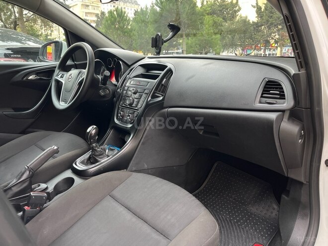 Opel Astra 2011, 373,000 km - 1.3 l - Bakı
