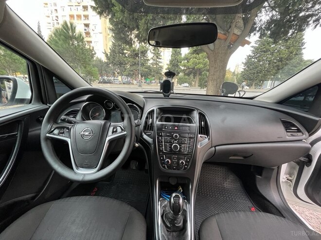 Opel Astra 2011, 373,000 km - 1.3 l - Bakı