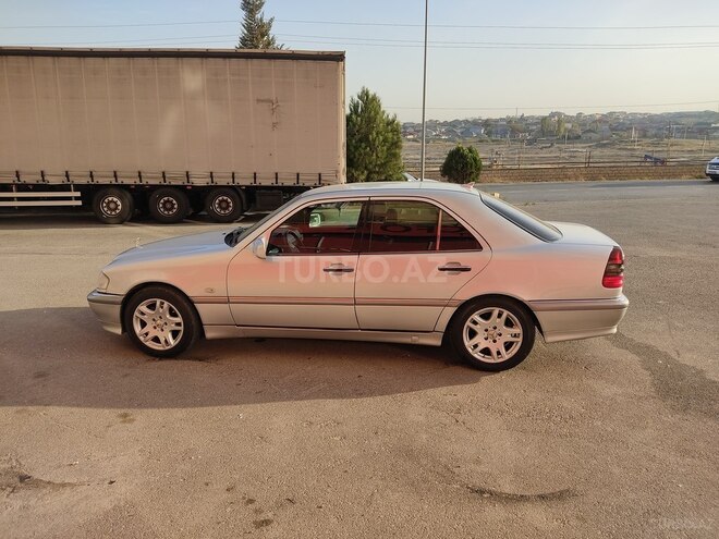 Mercedes C 240 2000, 338,000 km - 2.4 l - Bakı