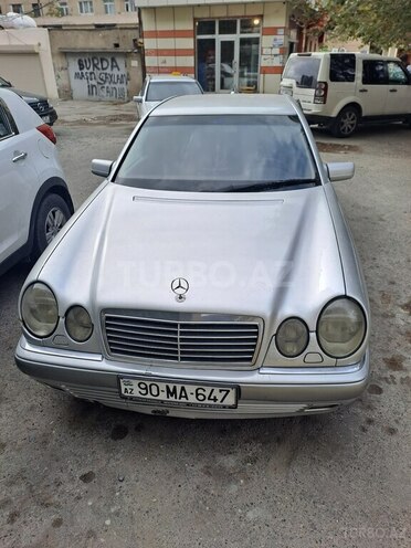 Mercedes E 220 1998, 368,000 km - 2.2 l - Bakı
