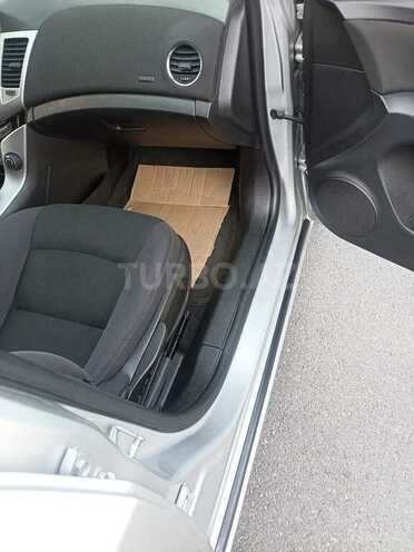 Chevrolet Cruze 2013, 268,456 km - 1.4 л - Şəki
