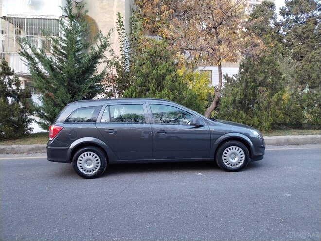 Opel Astra 2009, 123,456 km - 1.6 l - Bakı