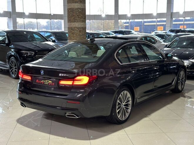 BMW 530e