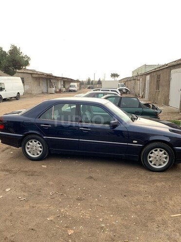 Mercedes C 180 2000, 315,000 km - 1.8 l - Qəbələ