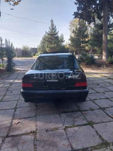 Mercedes C 230 1997, 256,000 km - 2.3 l - Masallı