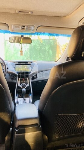 Hyundai Elantra 2013, 215,424 km - 1.8 л - Sumqayıt