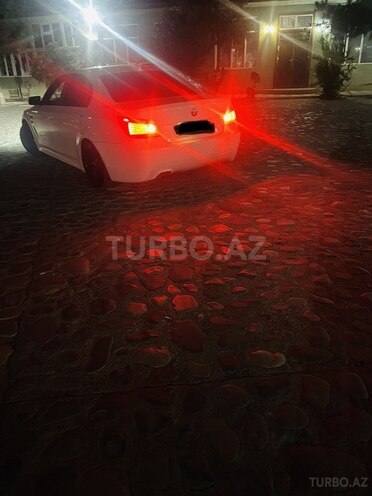 BMW 525 2006, 275,000 km - 2.5 l - Yevlax