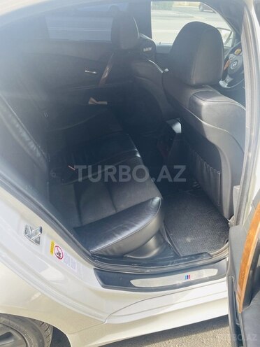 BMW 525 2006, 275,000 km - 2.5 l - Yevlax