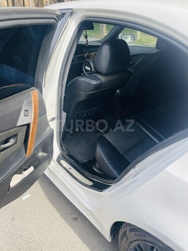 BMW 525 2006, 275,000 km - 2.5 l - Yevlax