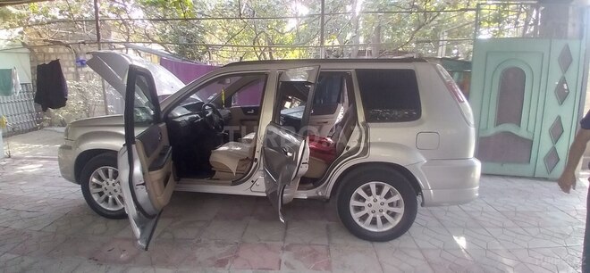 Nissan X-Trail 2005, 253,684 km - 2.0 л - Mingəçevir
