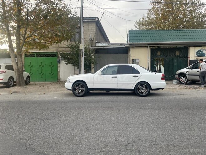 Mercedes C 180 1994, 265,000 km - 1.8 l - Bakı