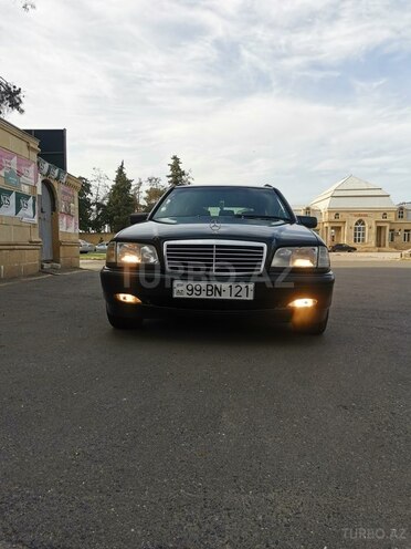 Mercedes C 220 1999, 506,297 km - 2.2 l - İmişli