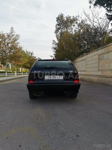 Mercedes C 220 1999, 506,297 km - 2.2 l - İmişli