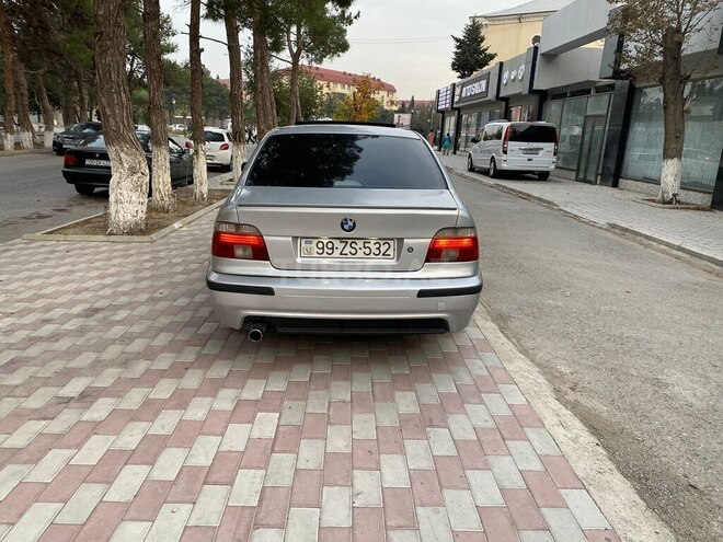 BMW 528 1999, 298,000 km - 2.5 l - Sumqayıt