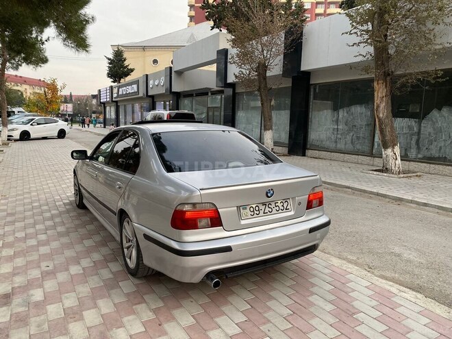BMW 528 1999, 298,000 km - 2.5 l - Sumqayıt