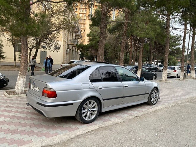 BMW 528 1999, 298,000 km - 2.5 l - Sumqayıt