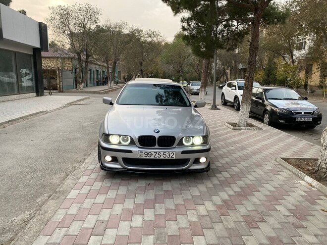 BMW 528 1999, 298,000 km - 2.5 l - Sumqayıt