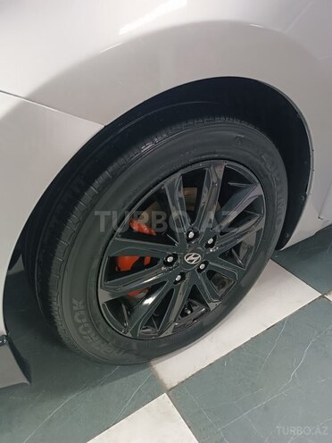 Hyundai Elantra 2015, 133,576 km - 1.8 л - Bakı