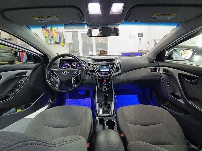 Hyundai Elantra 2015, 133,576 km - 1.8 л - Bakı
