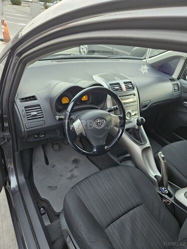 Toyota Auris 2007, 268,000 km - 1.4 л - Bakı