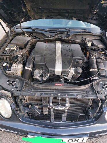 Mercedes E 240 2004, 329,223 km - 2.6 l - Şamaxı