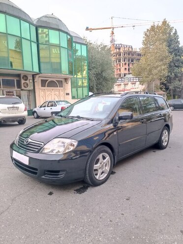 Toyota Corolla 2005, 218,000 km - 1.4 l - Bakı