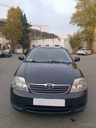 Toyota Corolla 2005, 218,000 km - 1.4 l - Bakı