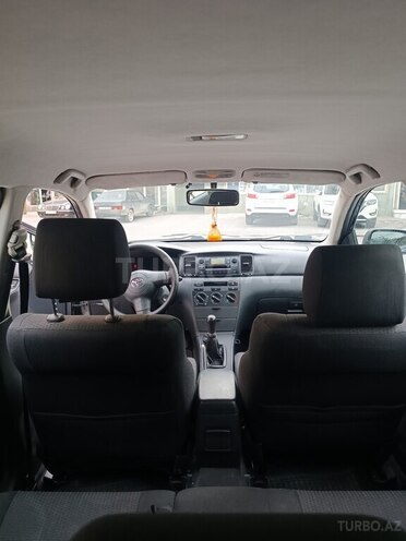 Toyota Corolla 2005, 218,000 km - 1.4 l - Bakı