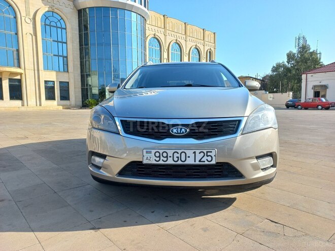 Kia Ceed 2011, 298,000 km - 1.6 l - Bakı