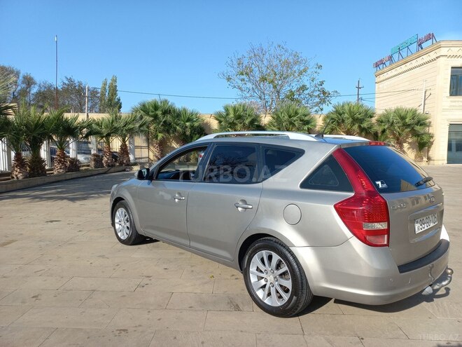 Kia Ceed 2011, 298,000 km - 1.6 l - Bakı