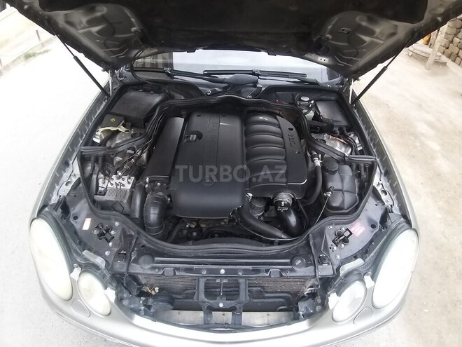 Mercedes E 270 2003, 286,000 km - 2.7 l - Bakı