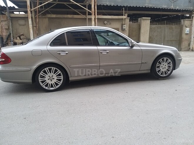 Mercedes E 270 2003, 286,000 km - 2.7 l - Bakı