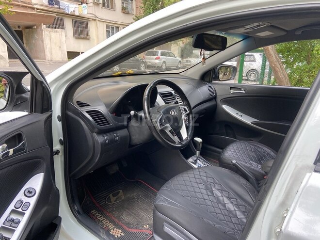 Hyundai Accent 2012, 275,412 km - 1.6 l - Bakı