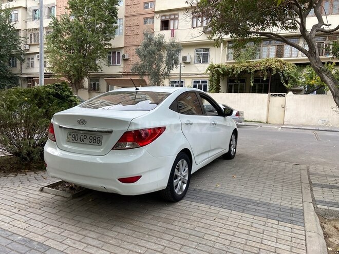 Hyundai Accent 2012, 275,412 km - 1.6 l - Bakı