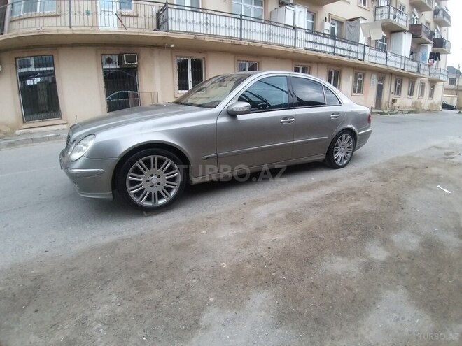 Mercedes E 270 2003, 286,000 km - 2.7 l - Bakı