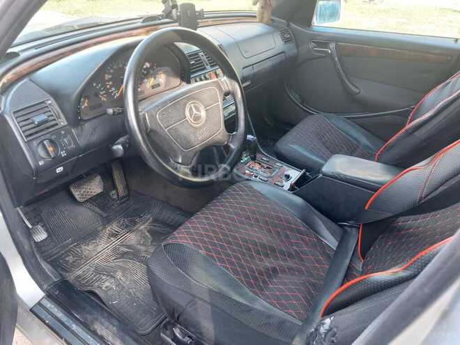 Mercedes C 250 1999, 490,000 km - 2.5 l - Salyan