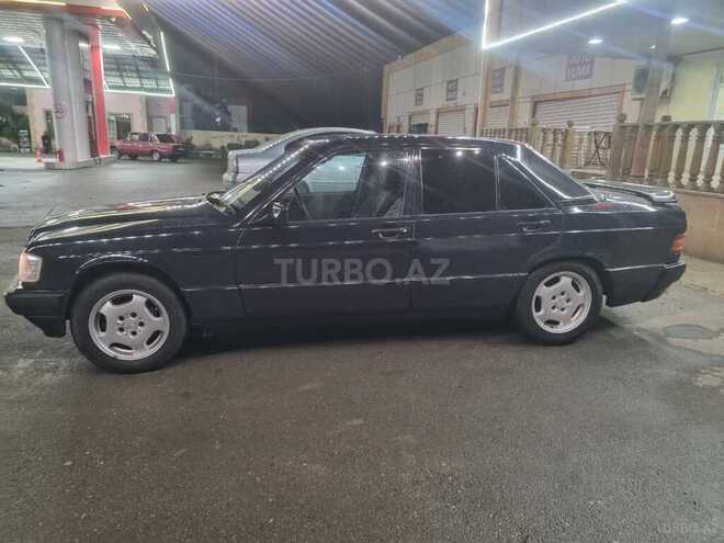 Mercedes 190 1990, 375,000 km - 2.0 l - Yevlax