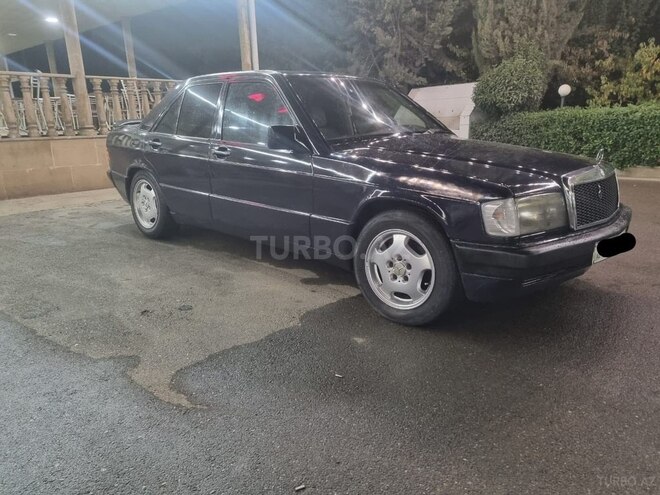 Mercedes 190 1990, 375,000 km - 2.0 l - Yevlax