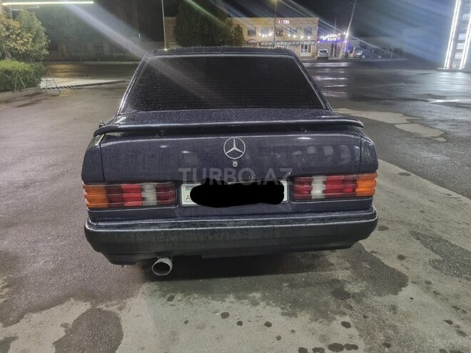 Mercedes 190 1990, 375,000 km - 2.0 l - Yevlax