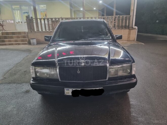 Mercedes 190 1990, 375,000 km - 2.0 l - Yevlax