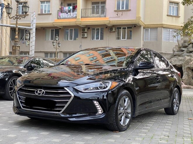Hyundai Elantra 2018, 243,260 km - 2.0 л - Bakı