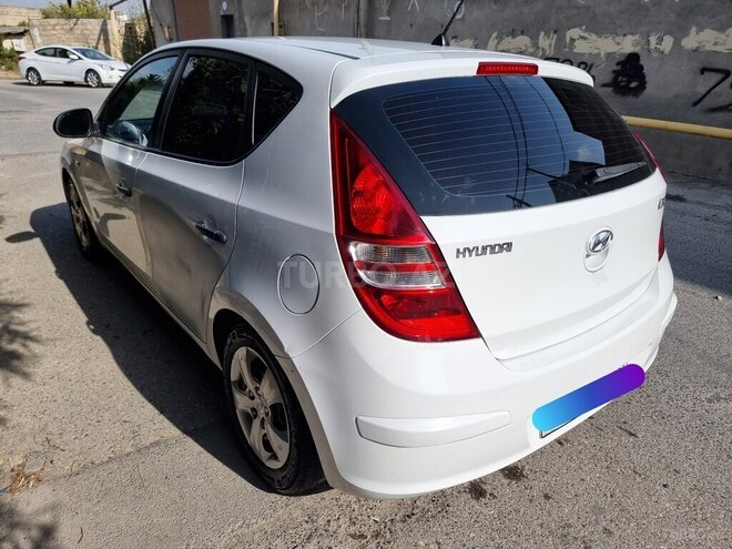 Hyundai i30 2009, 200,000 km - 1.4 l - Bakı